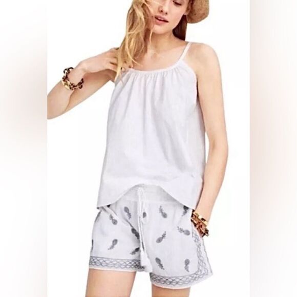 NWOT Gorgeous White, Pineapple J Crew Shorts Large Excellent Condition - Picture 2 of 7